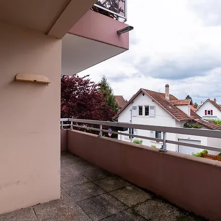 Super Bright With Balcony Lejlighed