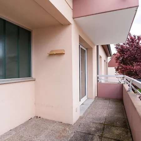 Super Bright With Balcony Apartament
